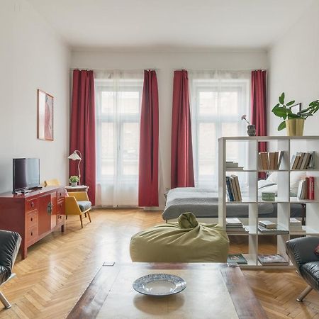 Bright & Spacious Loft With Basilica View Budapest Eksteriør billede