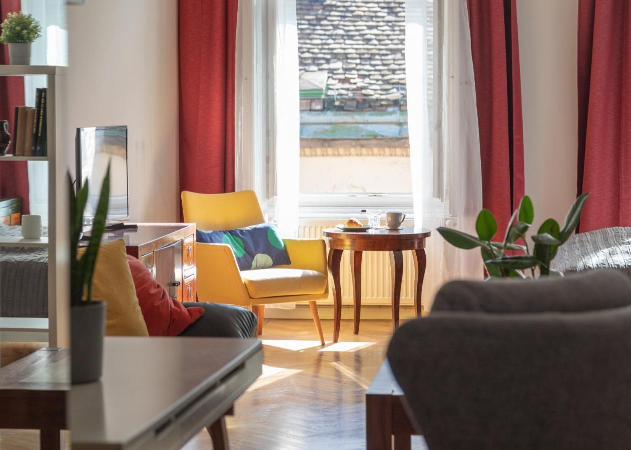 Bright & Spacious Loft With Basilica View Budapest Eksteriør billede