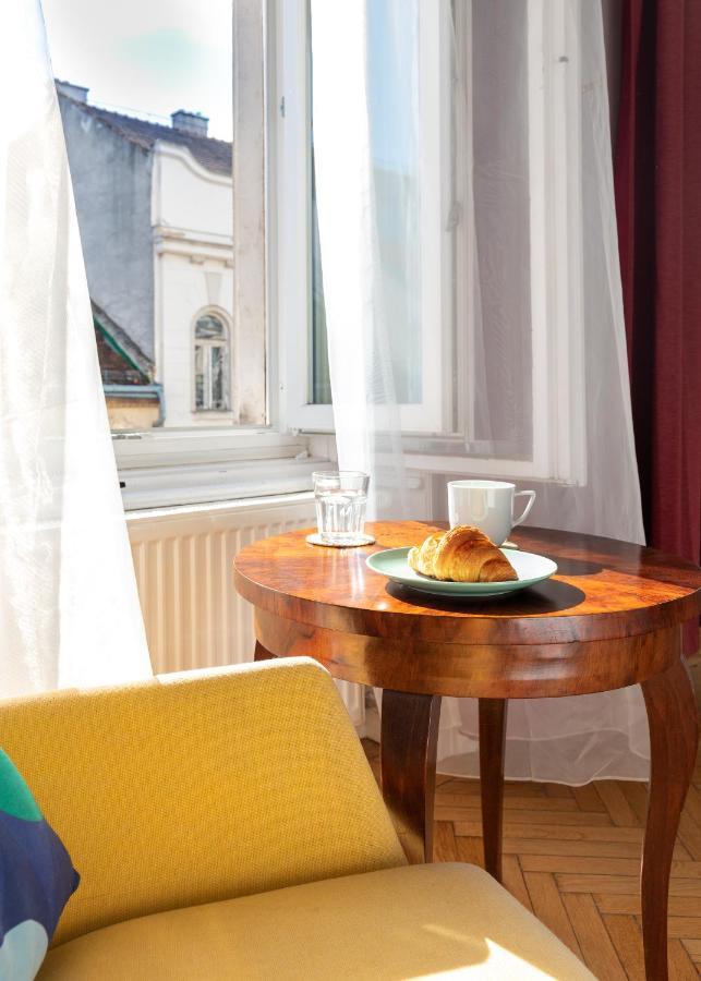 Bright & Spacious Loft With Basilica View Budapest Eksteriør billede
