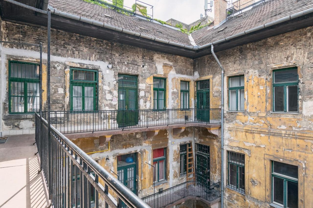 Bright & Spacious Loft With Basilica View Budapest Eksteriør billede