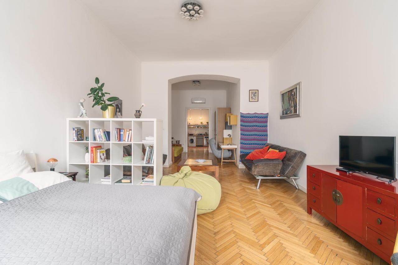 Bright & Spacious Loft With Basilica View Budapest Eksteriør billede